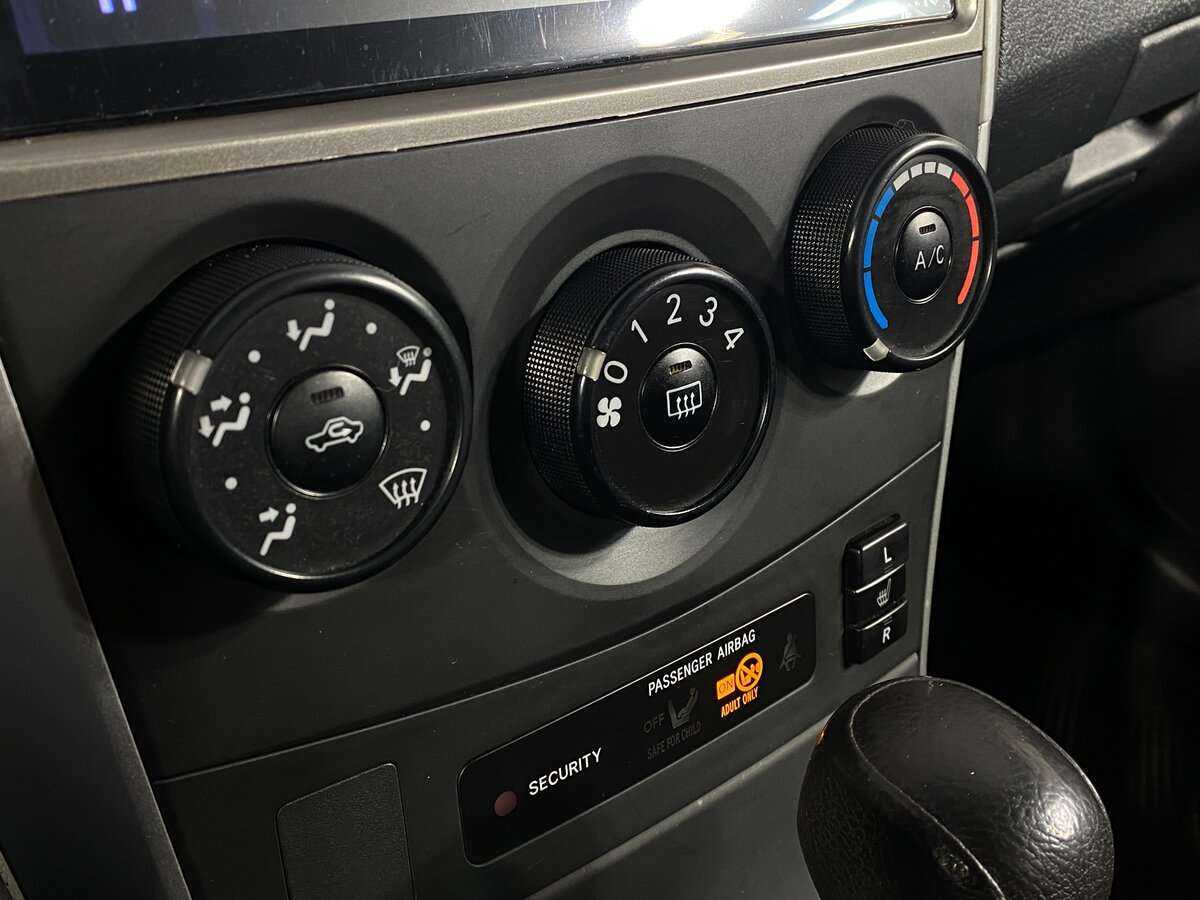 Toyota Corolla с пробегом — 2012 год. Фото: #11