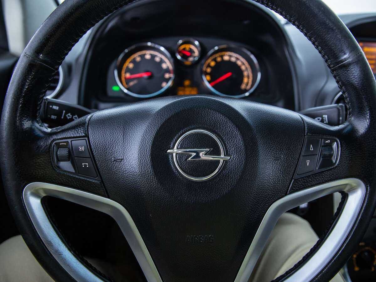 Opel Antara с пробегом — 2012 год. Фото: #7