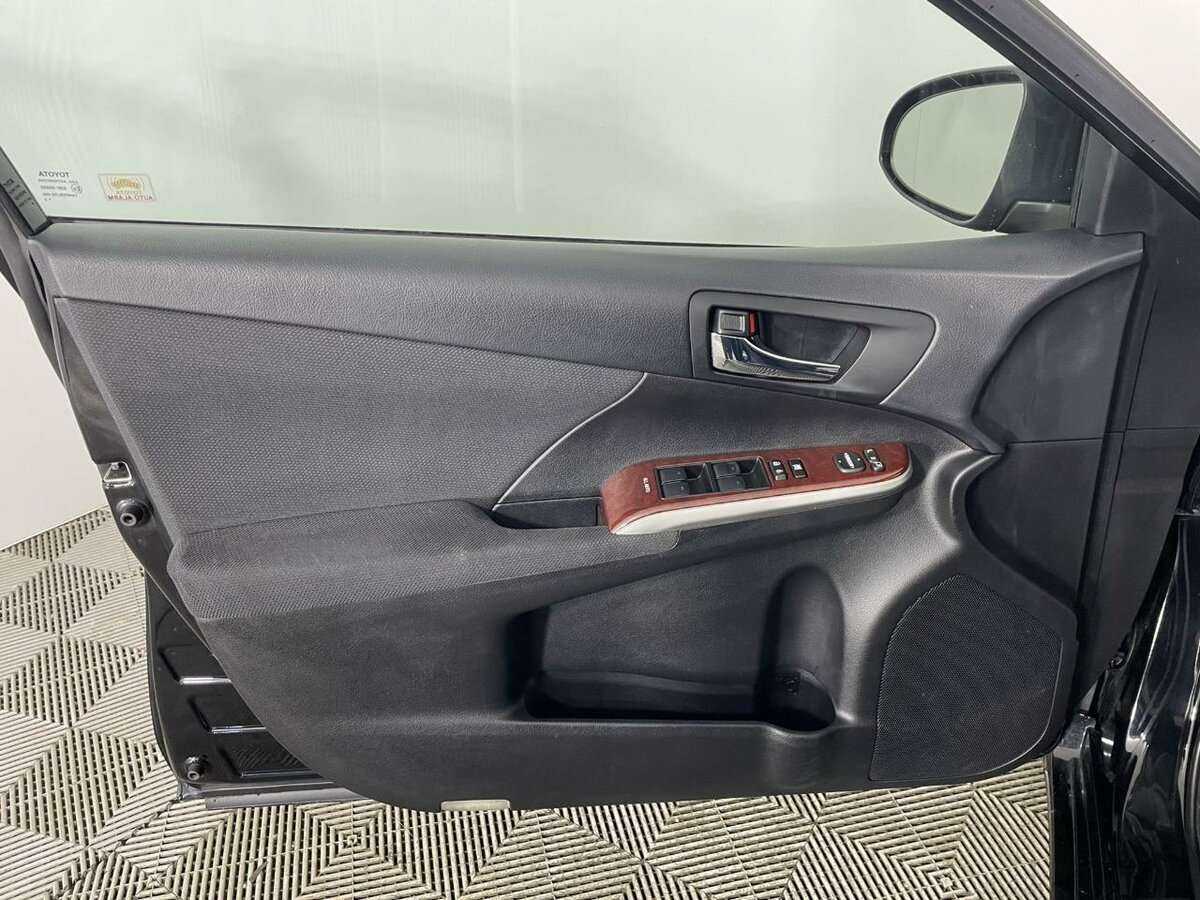 Toyota Camry с пробегом — 2012 год. Фото: #7
