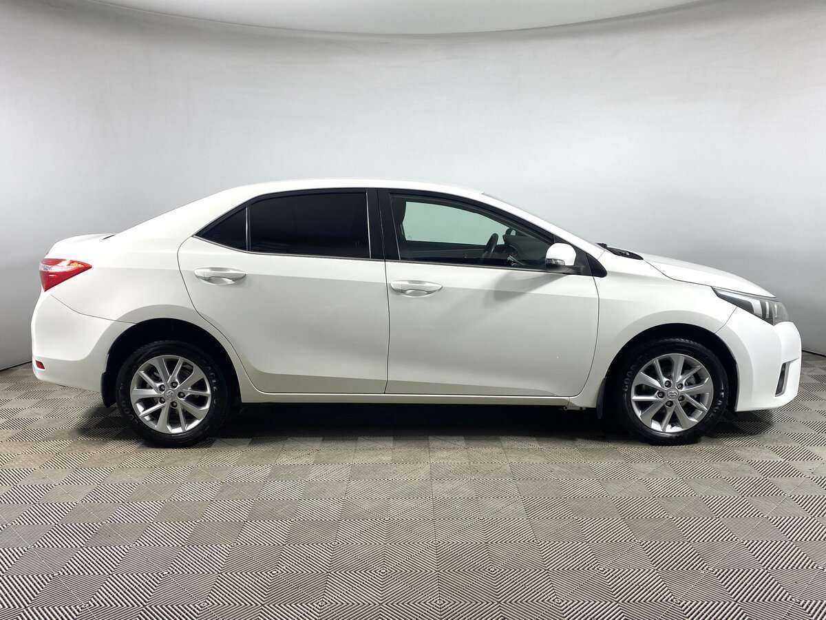 Toyota Corolla с пробегом — 2013 год. Фото: #3