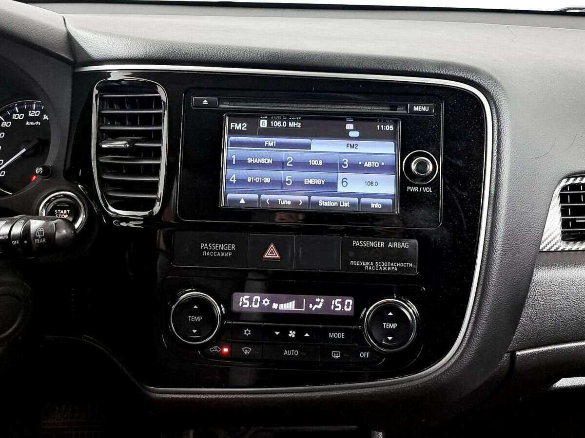 Mitsubishi Outlander с пробегом — 2014 год. Фото: #10