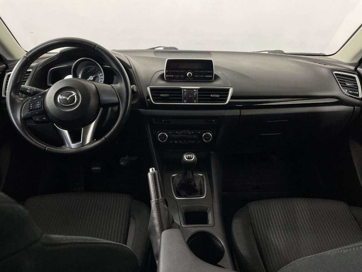 Mazda 3 с пробегом — 2014 год. Фото: #6
