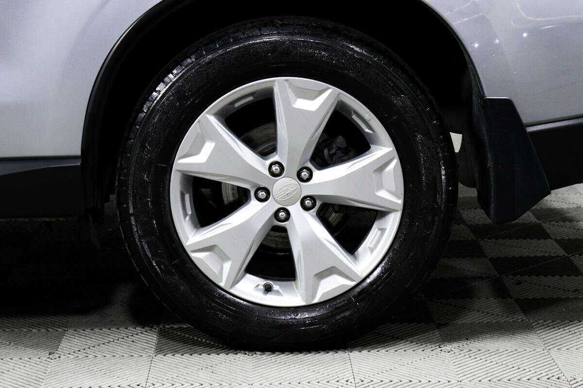 Subaru Forester с пробегом — 2015 год. Фото: #13