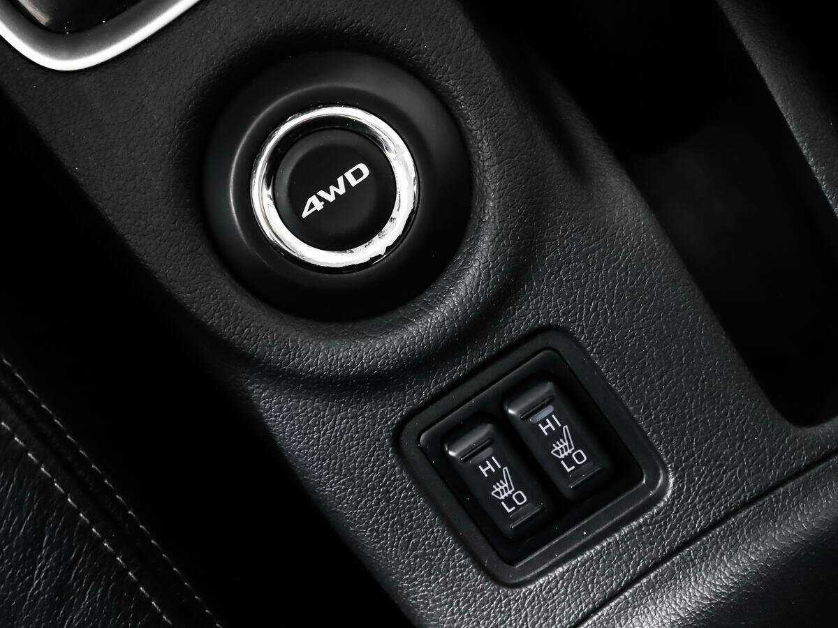 Mitsubishi Outlander с пробегом — 2013 год. Фото: #11