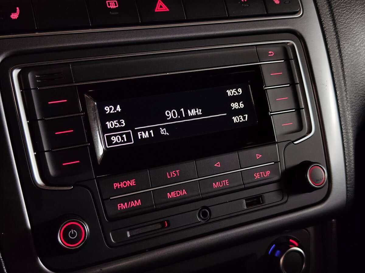 Volkswagen Polo с пробегом — 2018 год. Фото: #15