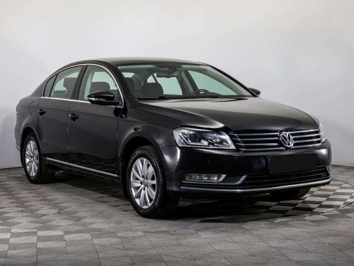 Volkswagen Passat с пробегом — 2012 год. Фото: #2