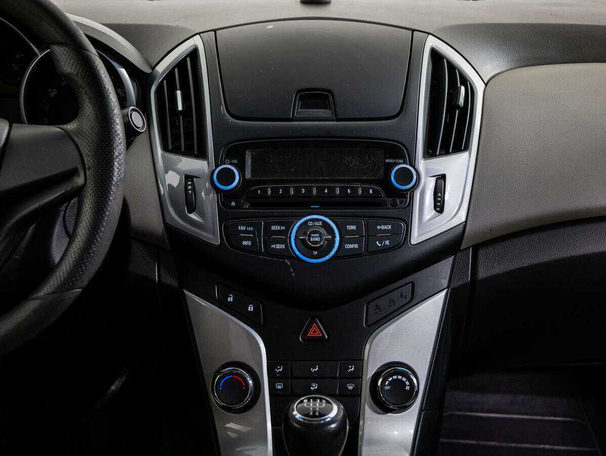 Chevrolet Cruze с пробегом — 2013 год. Фото: #13