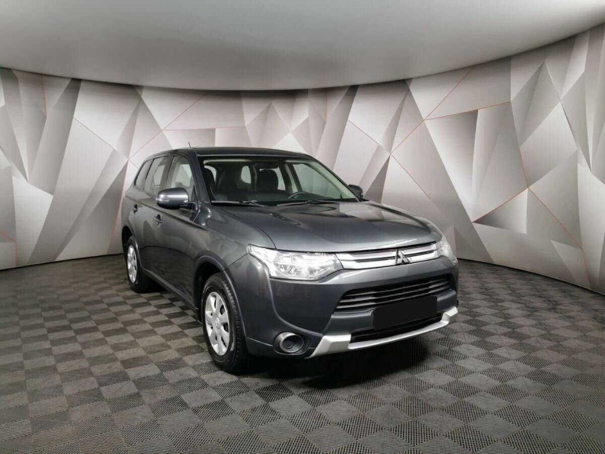 Mitsubishi Outlander с пробегом — 2014 год. Фото: #2