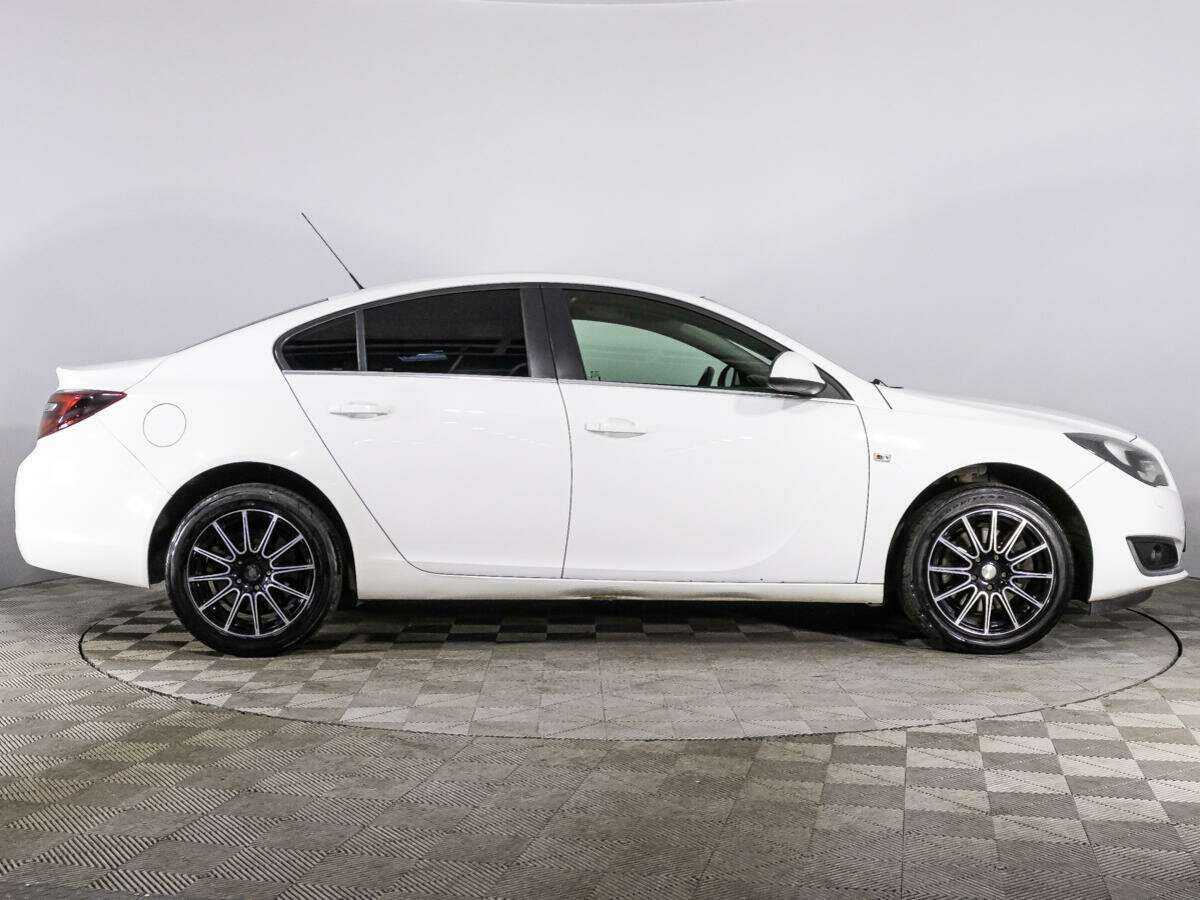 Opel Insignia с пробегом — 2014 год. Фото: #3