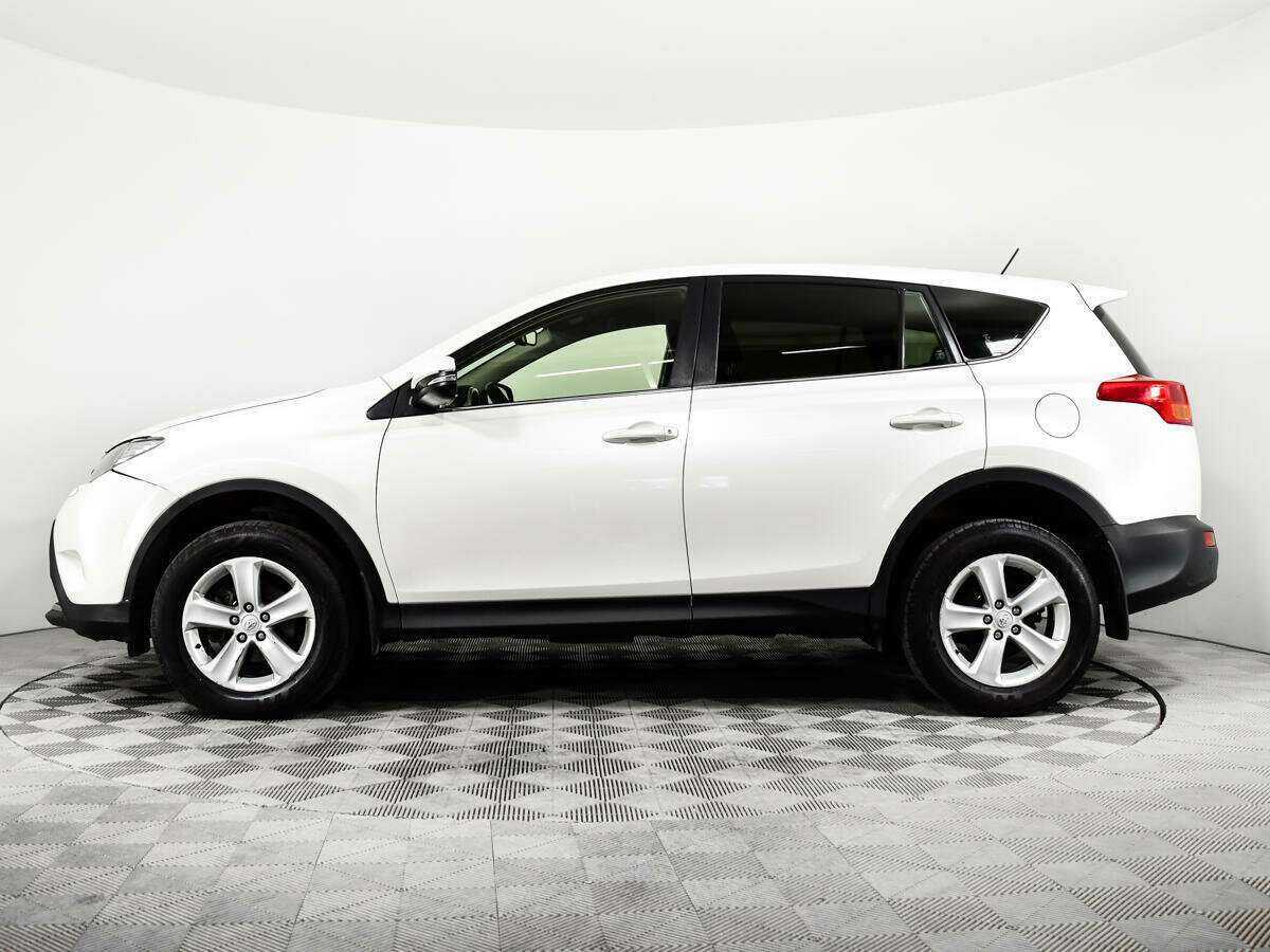 Toyota RAV4 с пробегом — 2013 год. Фото: #7