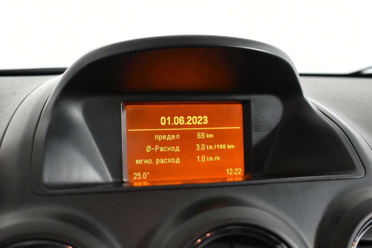 Opel Antara с пробегом — 2013 год. Фото: #17