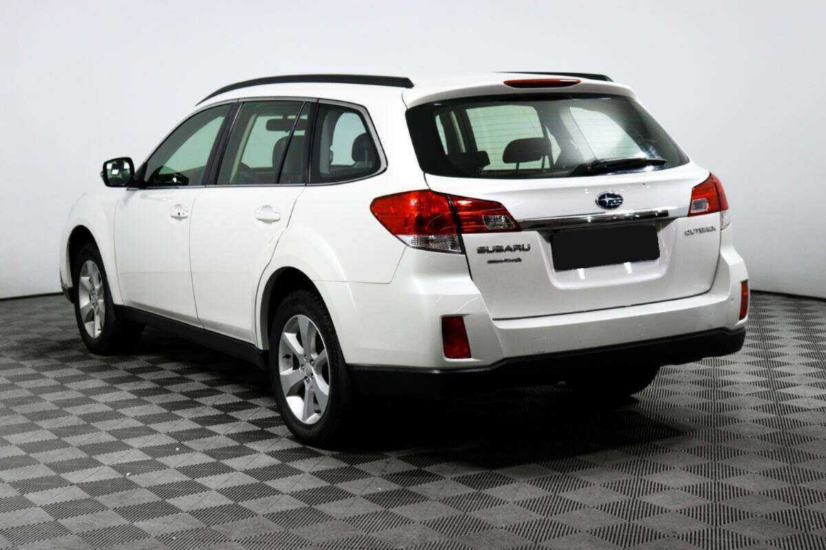 Subaru Outback с пробегом — 2012 год. Фото: #6