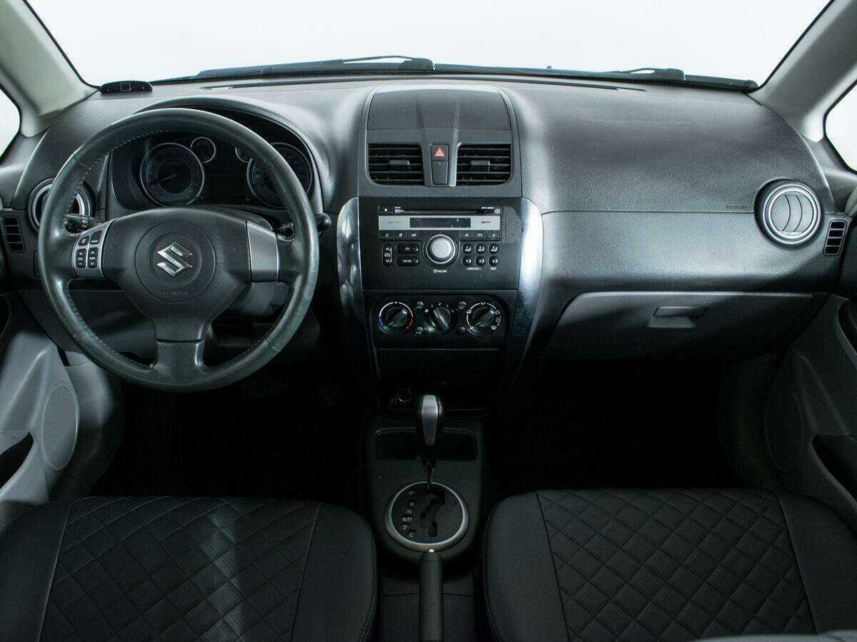 Suzuki SX4 с пробегом — 2014 год. Фото: #8