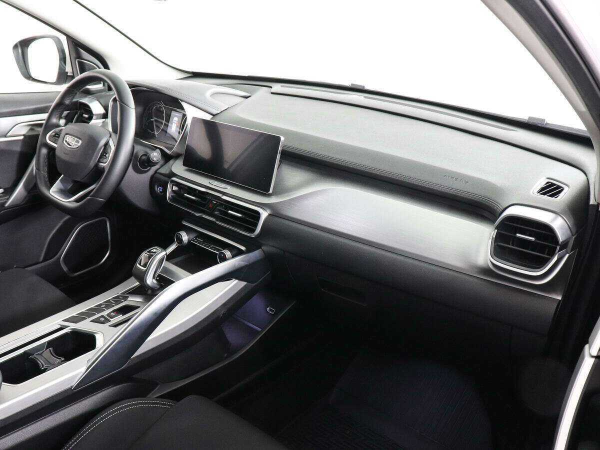 Geely Coolray с пробегом — 2021 год. Фото: #9