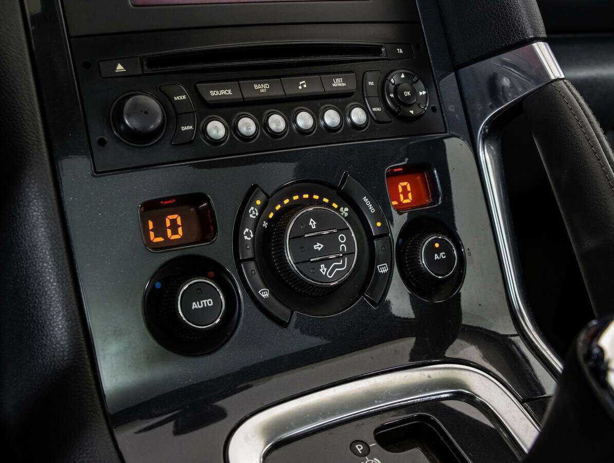 Peugeot 3008 с пробегом — 2012 год. Фото: #13