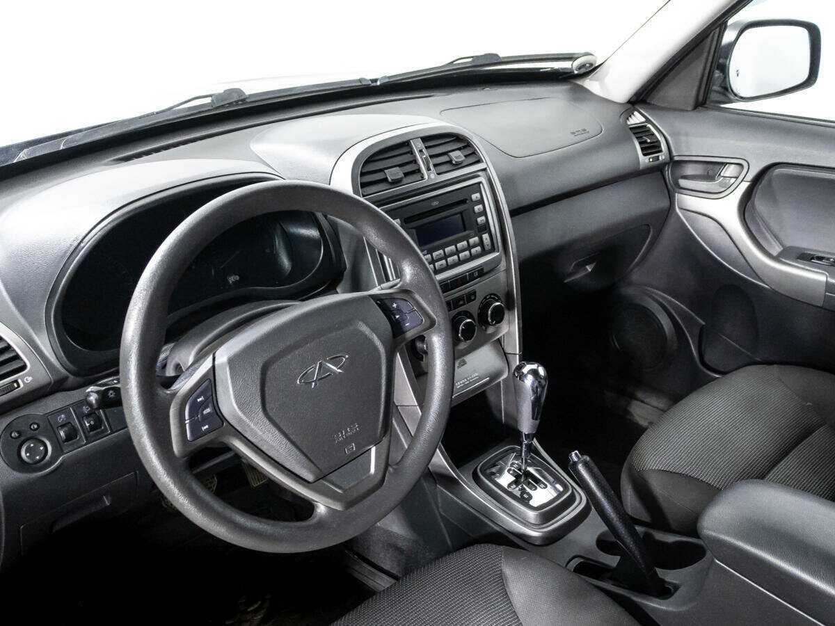 Chery Tiggo (T11) с пробегом — 2015 год. Фото: #10