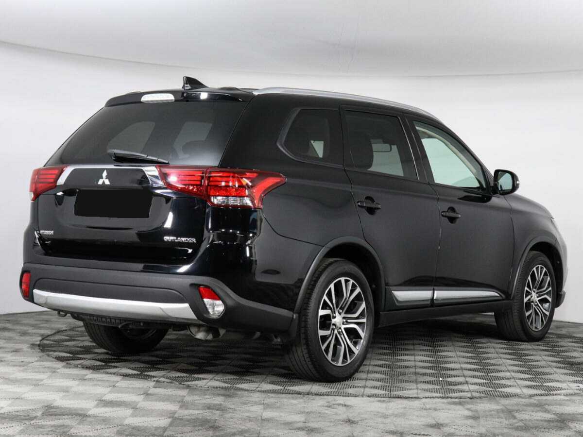 Mitsubishi Outlander с пробегом — 2018 год. Фото: #4