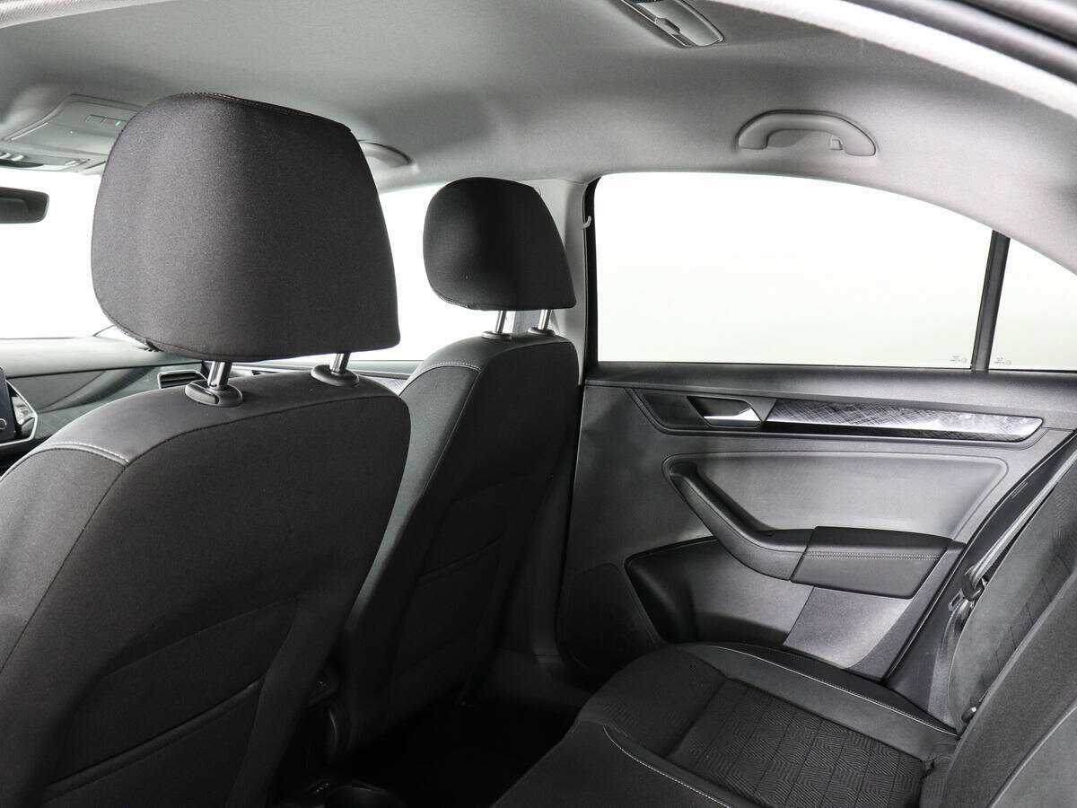 Volkswagen Polo с пробегом — 2021 год. Фото: #11