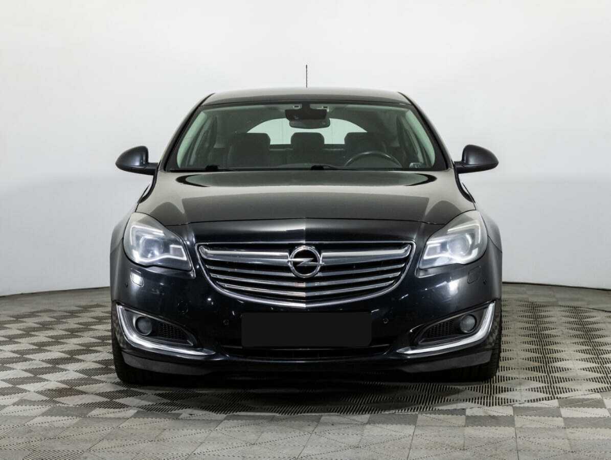 Opel Insignia с пробегом — 2014 год. Фото: #1