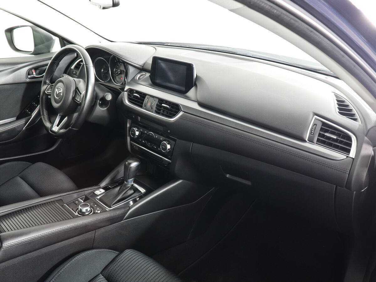 Mazda 6 с пробегом — 2017 год. Фото: #9
