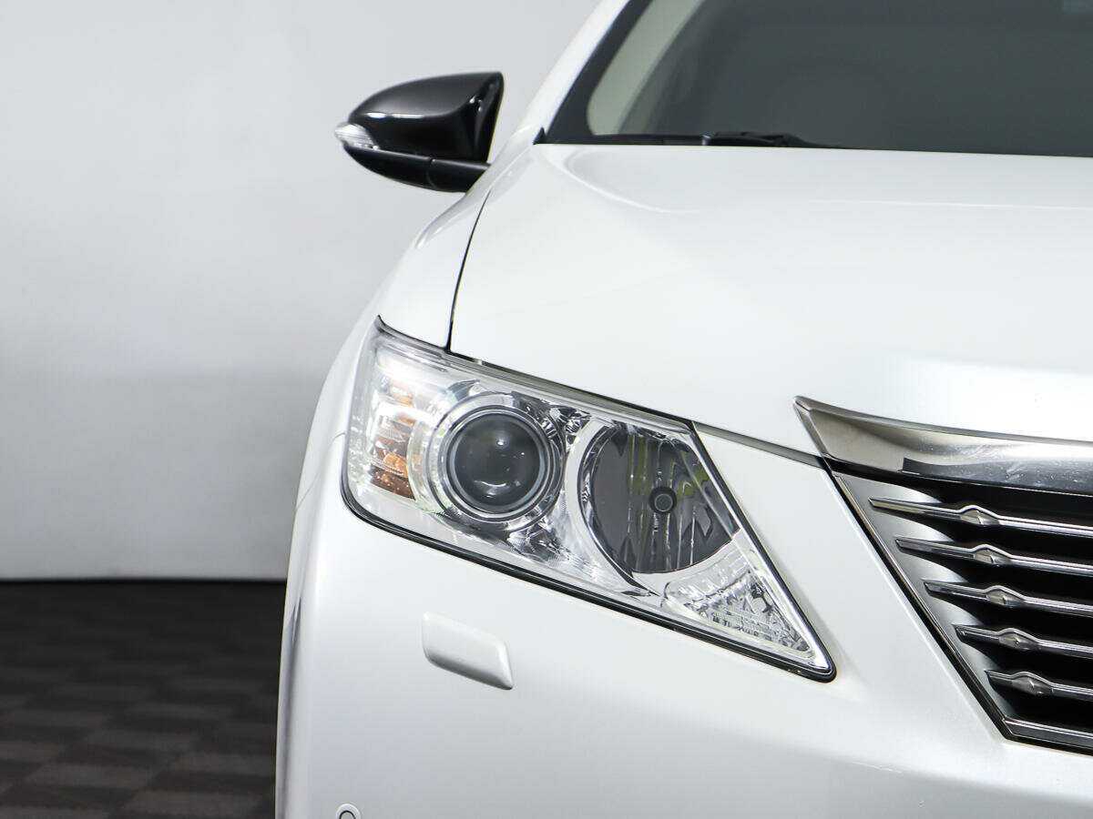 Toyota Camry с пробегом — 2014 год. Фото: #22