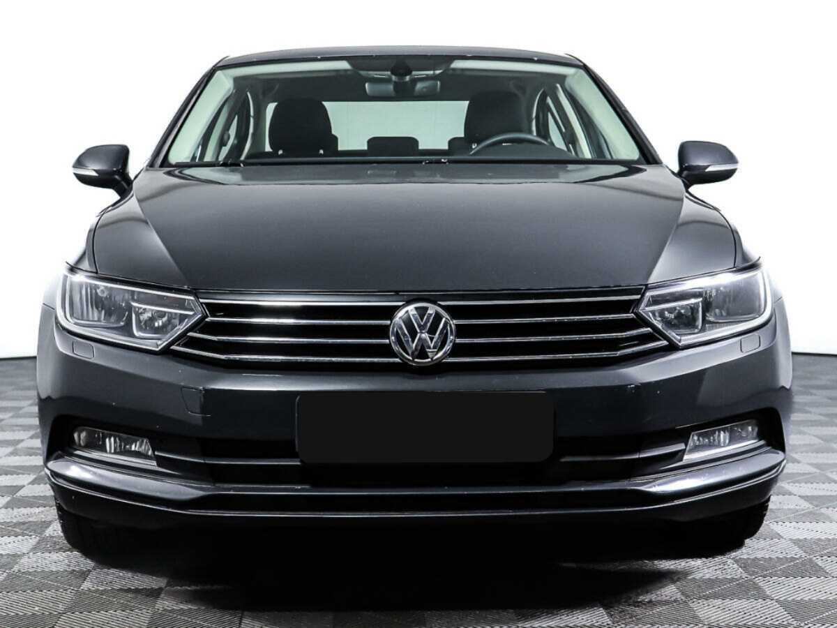 Volkswagen Passat с пробегом — 2017 год. Фото: #1