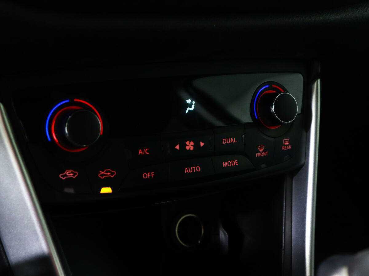 Suzuki SX4 с пробегом — 2017 год. Фото: #12