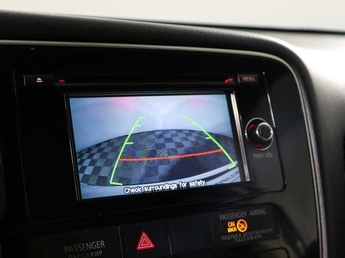 Mitsubishi Outlander с пробегом — 2016 год. Фото: #13