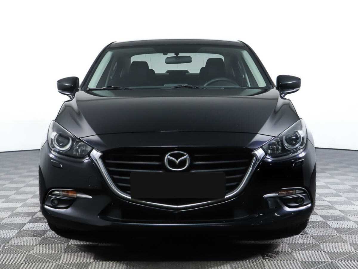 Mazda 3 с пробегом — 2017 год. Фото: #1