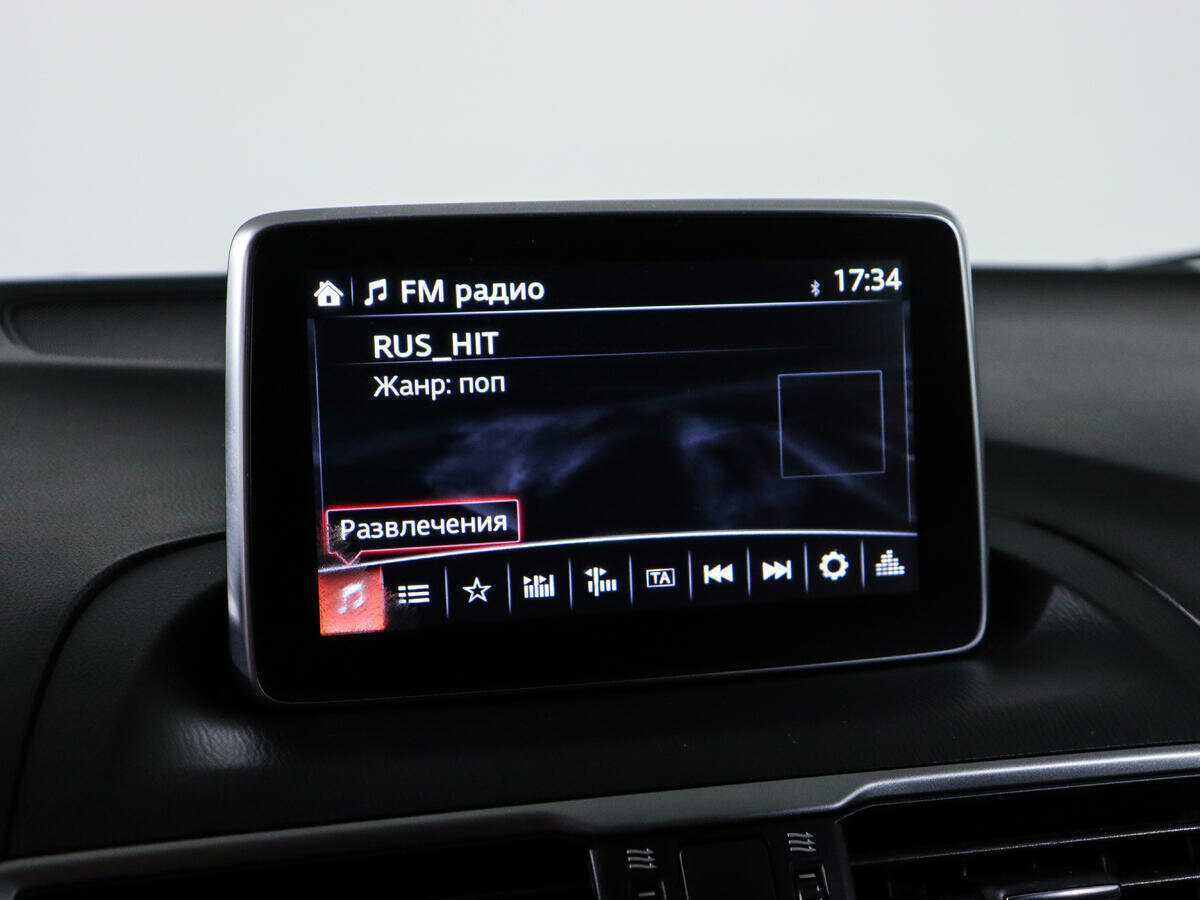 Mazda 3 с пробегом — 2014 год. Фото: #14