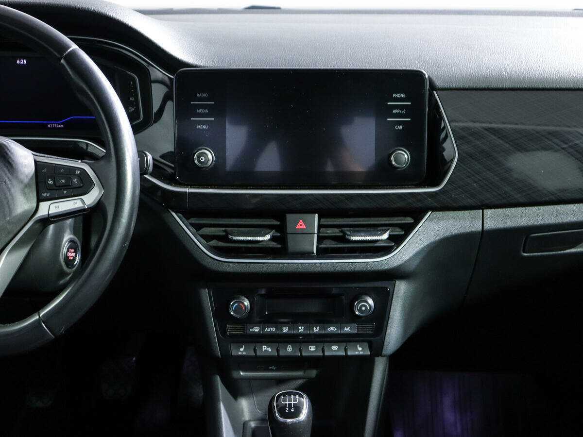 Volkswagen Polo с пробегом — 2020 год. Фото: #10