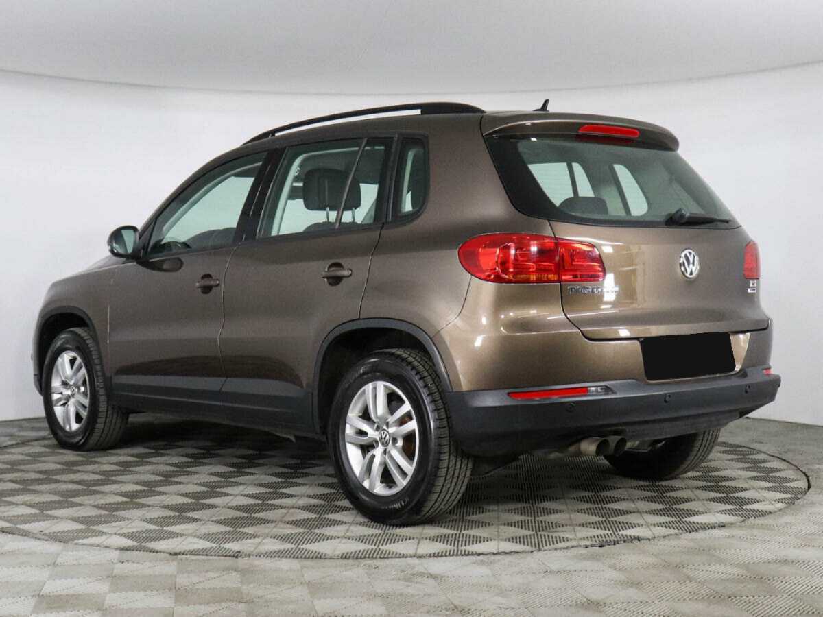 Volkswagen Tiguan с пробегом — 2015 год. Фото: #6