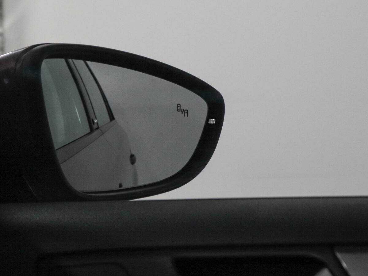 Volkswagen Jetta с пробегом — 2017 год. Фото: #12