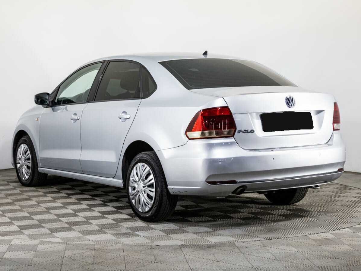 Volkswagen Polo с пробегом — 2016 год. Фото: #6