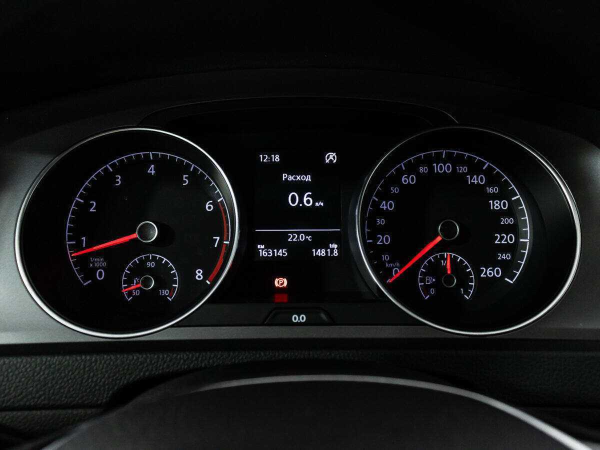 Volkswagen Golf с пробегом — 2013 год. Фото: #11