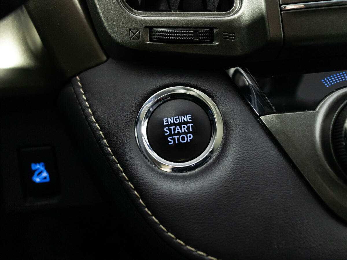 Toyota RAV4 с пробегом — 2013 год. Фото: #17