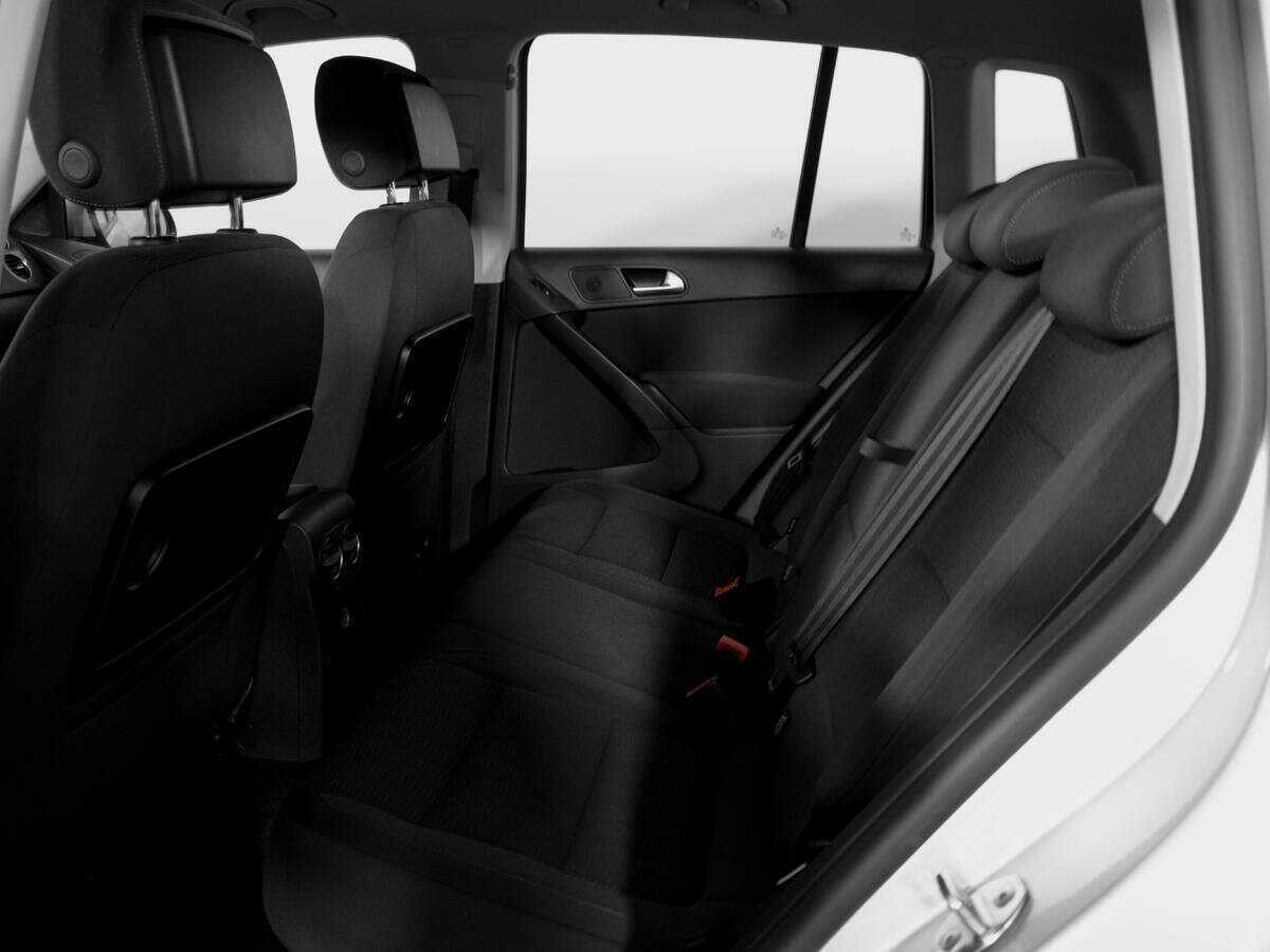 Volkswagen Tiguan с пробегом — 2014 год. Фото: #6