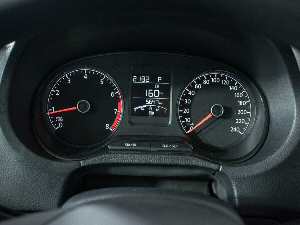 Volkswagen Polo с пробегом — 2019 год. Фото: #10