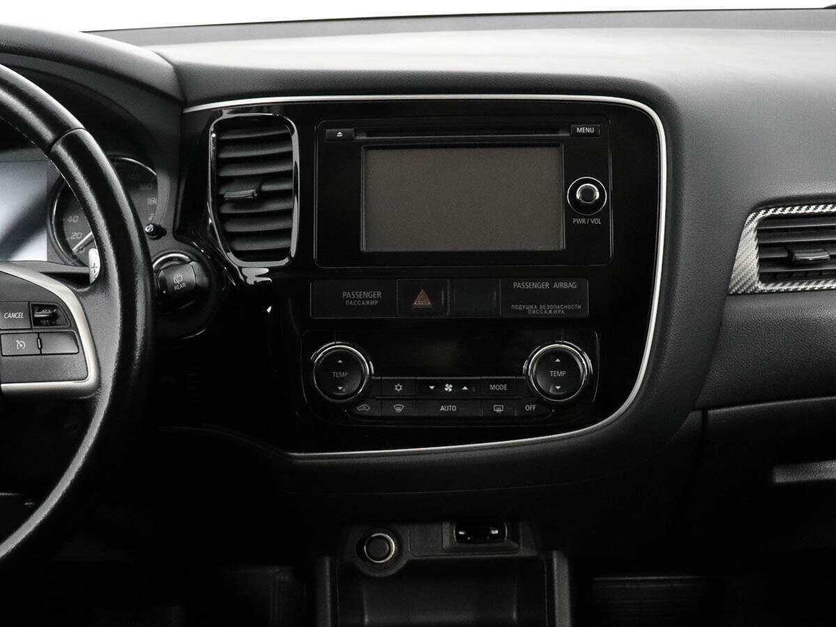 Mitsubishi Outlander с пробегом — 2013 год. Фото: #14