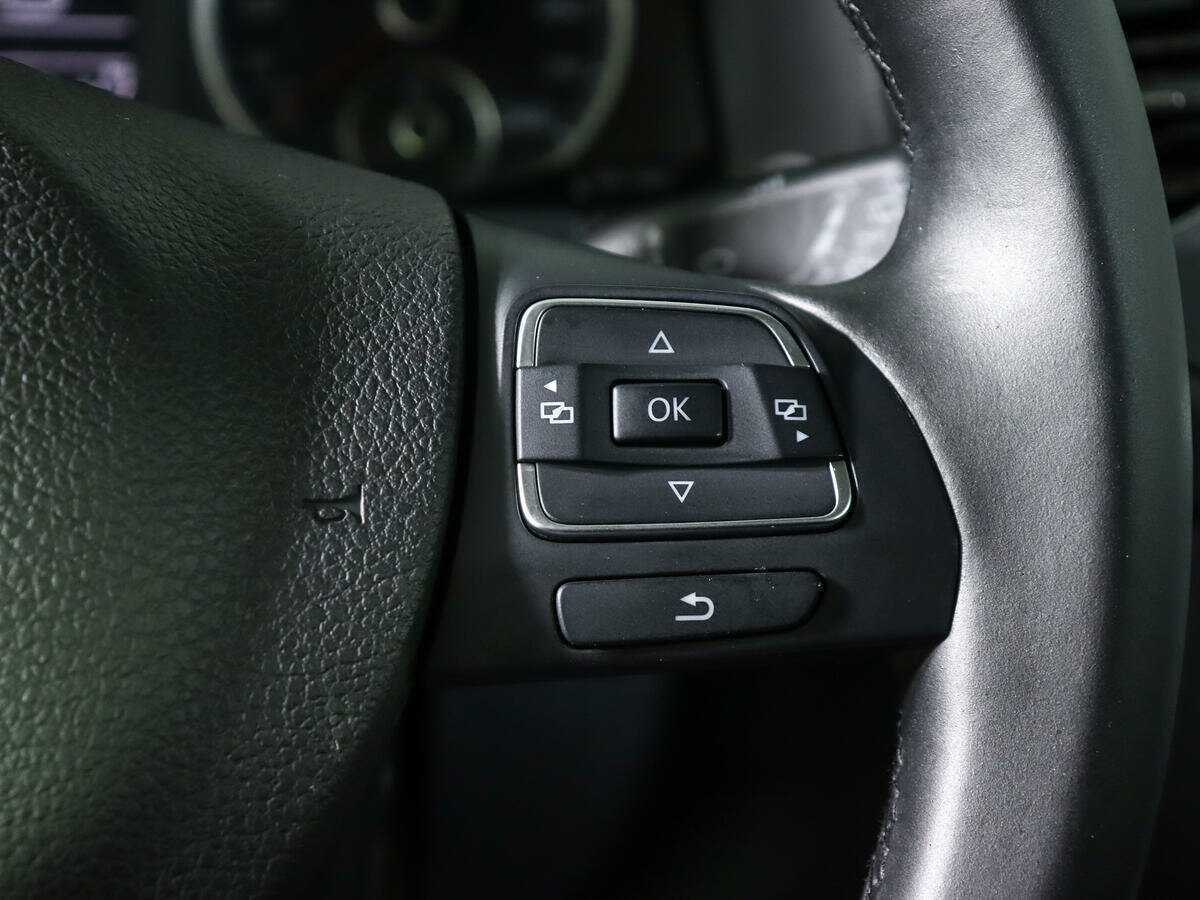 Volkswagen Tiguan с пробегом — 2012 год. Фото: #15