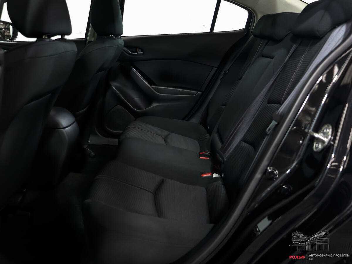 Mazda 3 с пробегом — 2017 год. Фото: #8