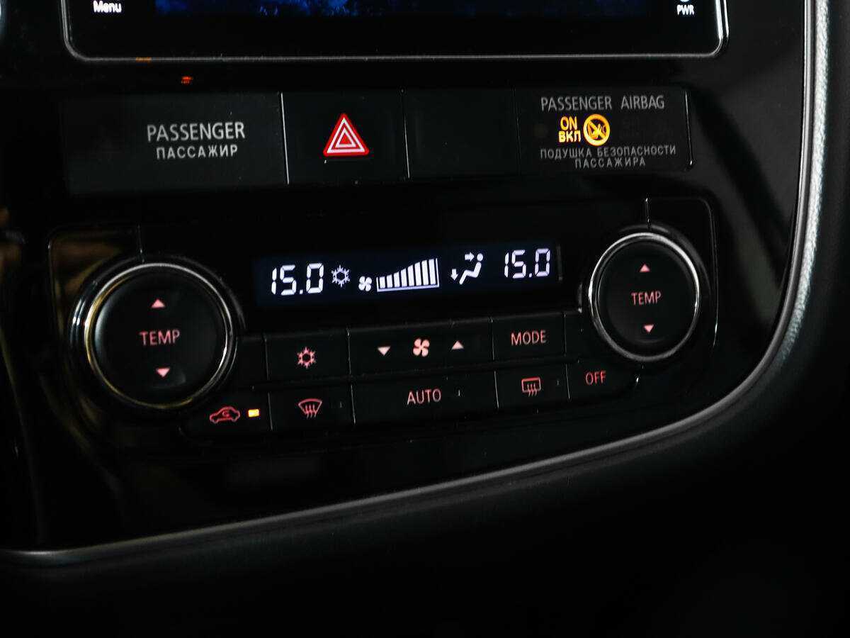 Mitsubishi Outlander с пробегом — 2017 год. Фото: #13