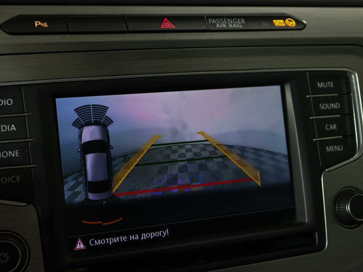 Volkswagen Passat с пробегом — 2016 год. Фото: #11