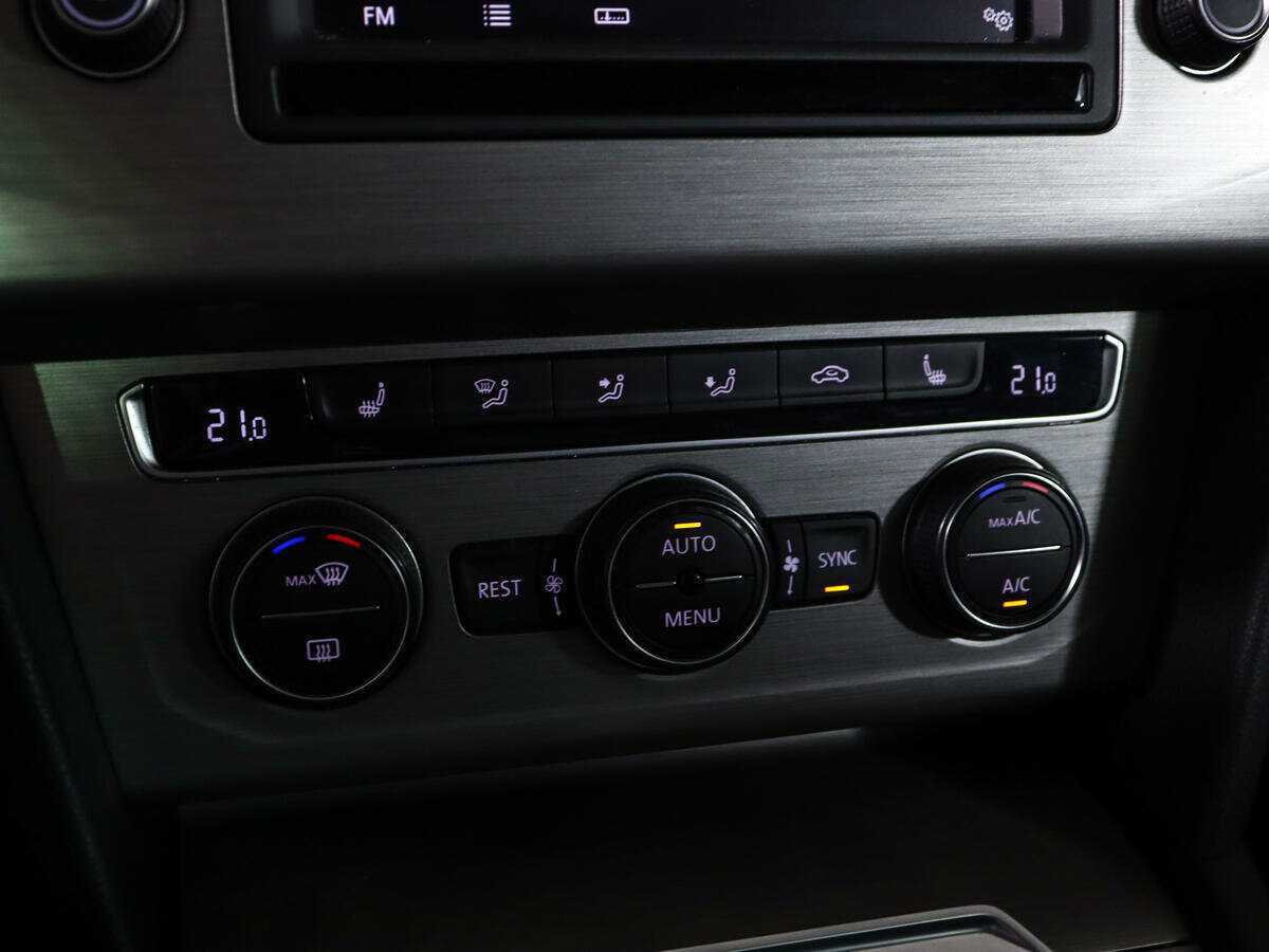 Volkswagen Passat с пробегом — 2016 год. Фото: #13