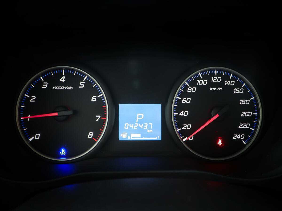 Mitsubishi Outlander с пробегом — 2012 год. Фото: #16