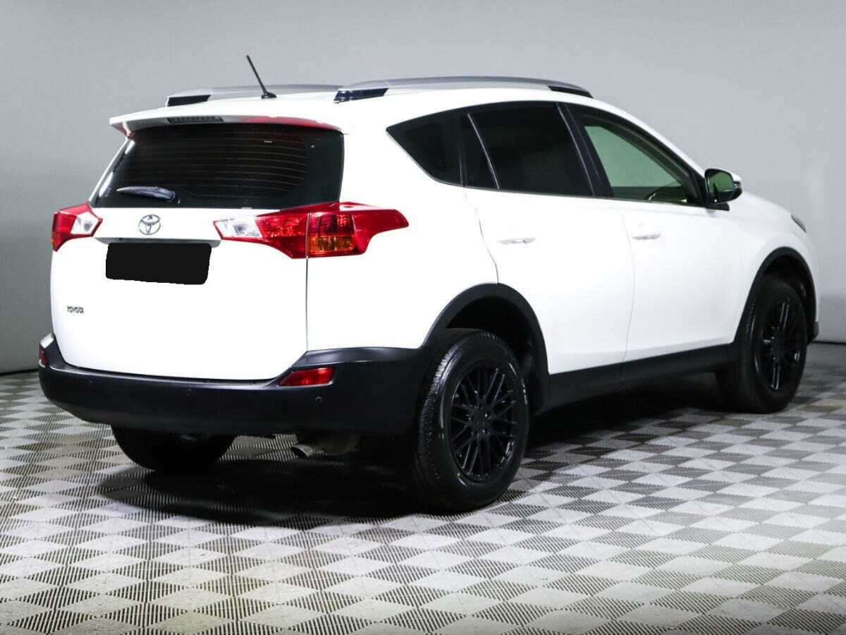 Toyota RAV4 с пробегом — 2014 год. Фото: #4