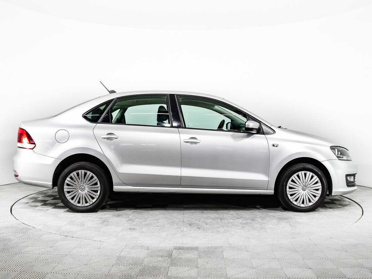 Volkswagen Polo с пробегом — 2017 год. Фото: #3