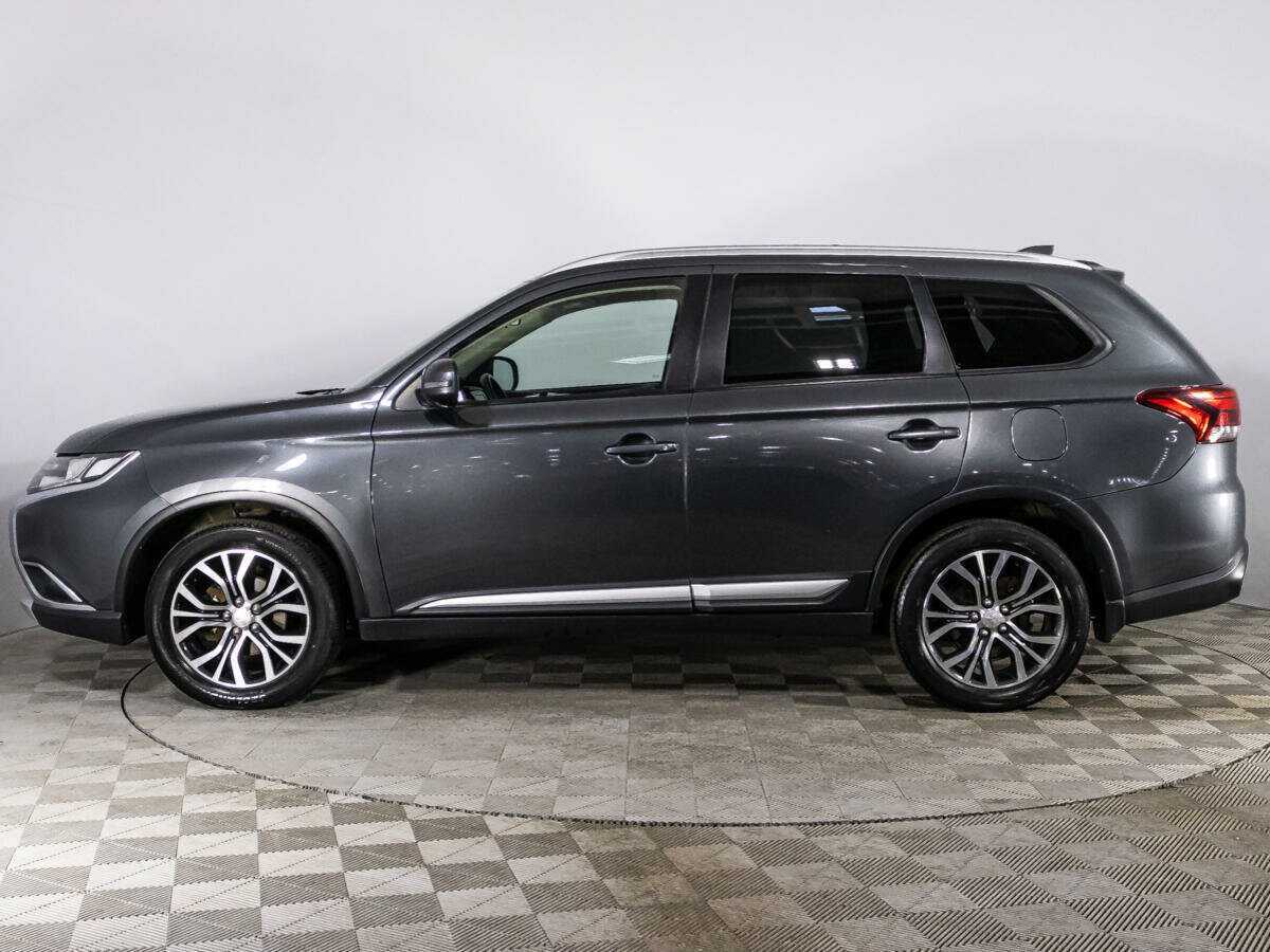 Mitsubishi Outlander с пробегом — 2018 год. Фото: #7