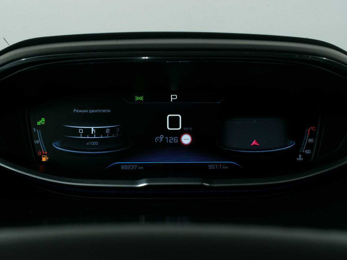 Peugeot 3008 с пробегом — 2018 год. Фото: #10