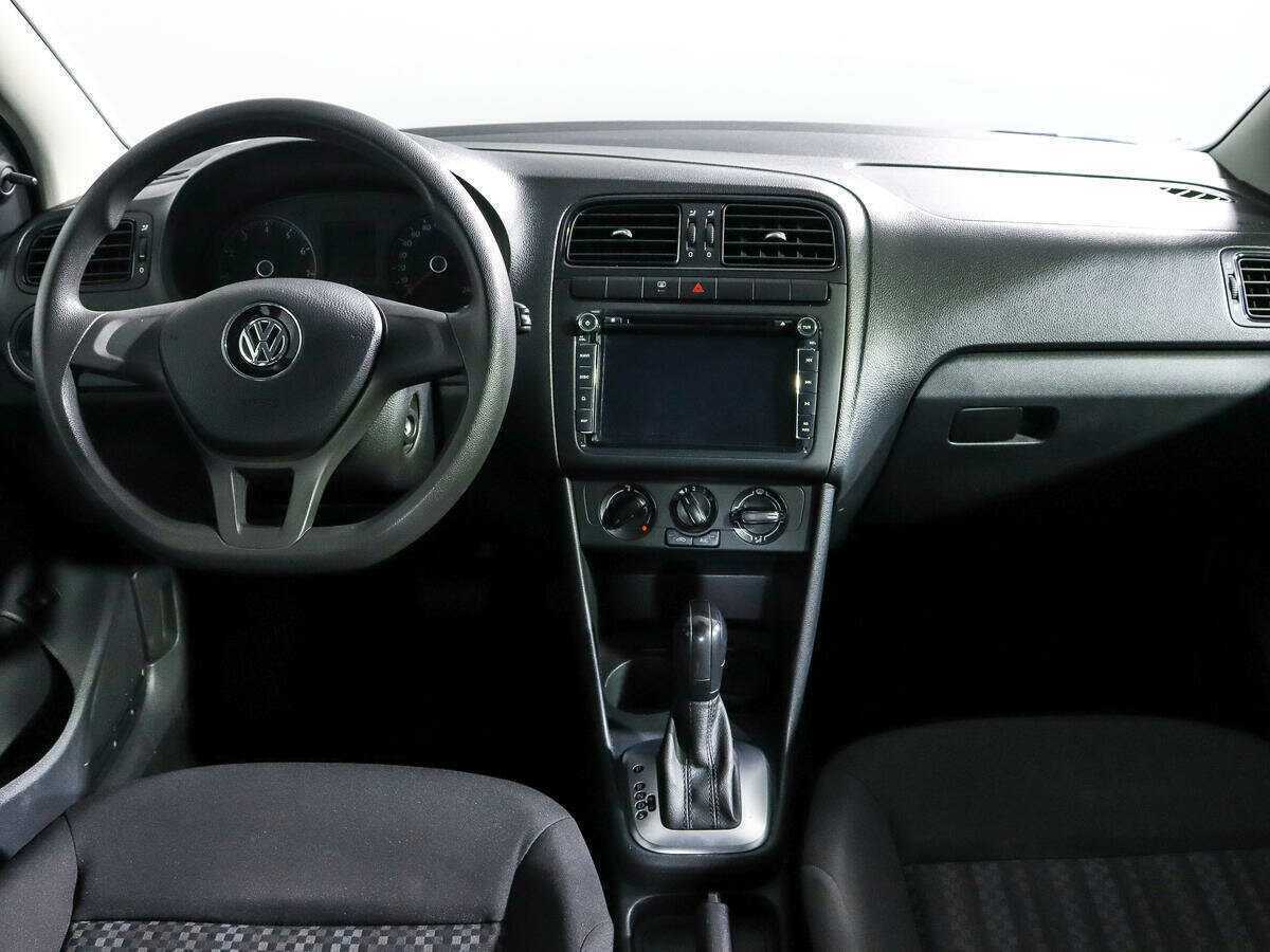 Volkswagen Polo с пробегом — 2020 год. Фото: #9